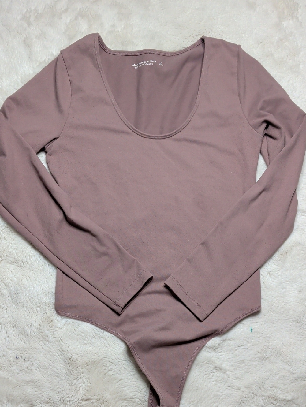 Abercrombie & Fitch Dusty Mauve Long-Sleeve Scoop Neck Bodysuit